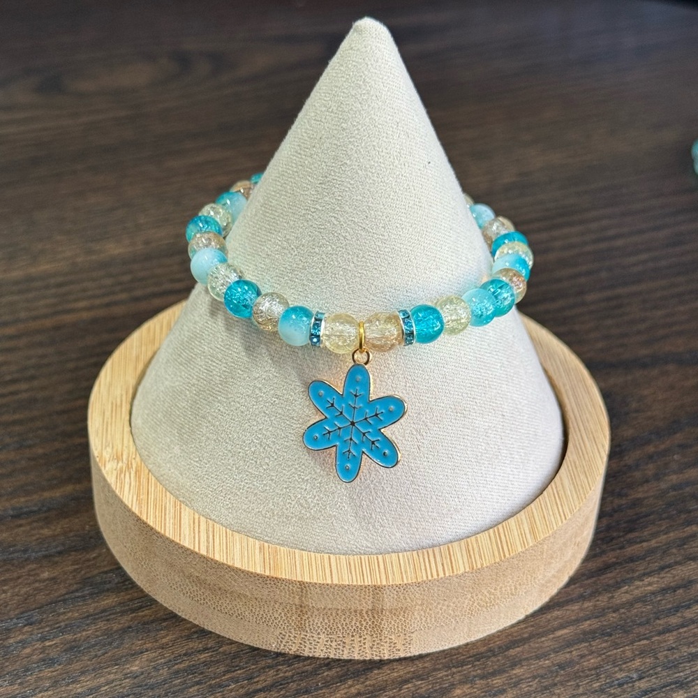 Turquoise and Gold Beaded Bracelet with Floral Charm